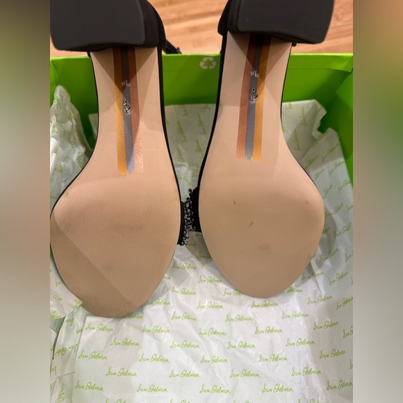 Sam Edelman Yaro Perla Black Suede Ankle Strap Slip On Heels Shoes NWB 9.5 - Picture 4 of 6